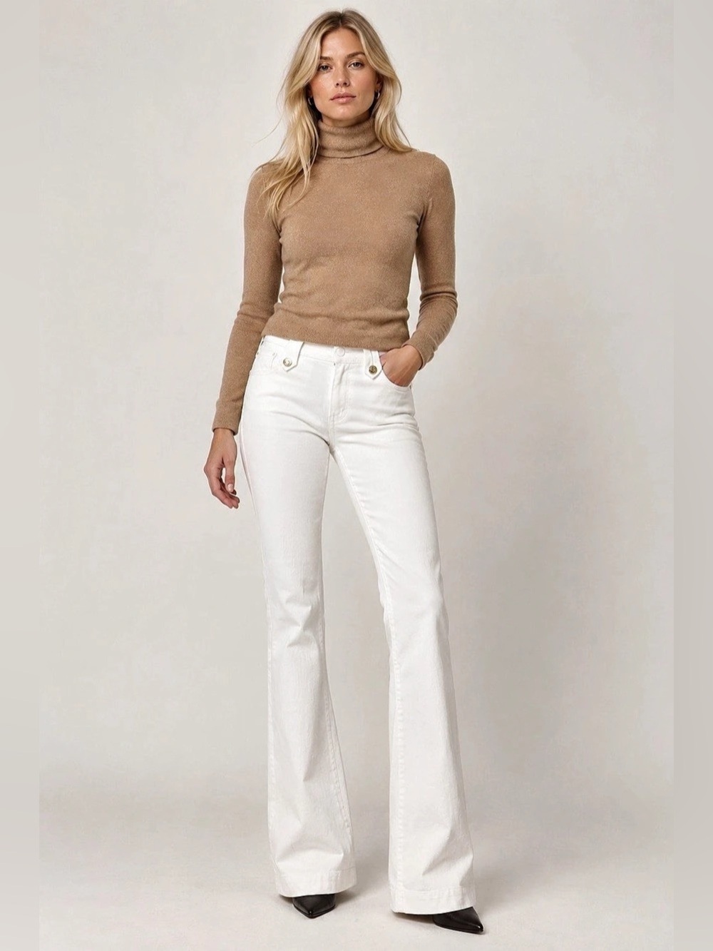 NWT ANLO Mercer Denim White Low Rise Flare Jeans Gold Buttons Size 26 Y2K